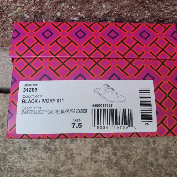 TORY BURCH WOMENS JAMIE THONG LEATHER FLIP FLOP SLIP ON SANDALS SHOES (NWB) - Picture 2 of 13